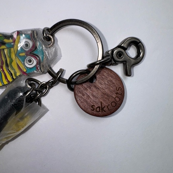 Sakroots owl keychain With charm & tassels new - Picture 3 of 5